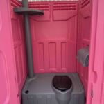 Womens-porta-potty-1